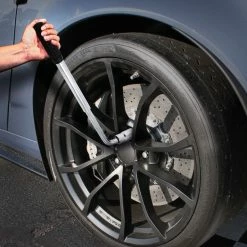 Powerbuilt Sliding Extending Lug Wrench w/2 Double-Side Lug Nut Sockets - 641184 -Powerbuilt Tools Store Online 641184 05